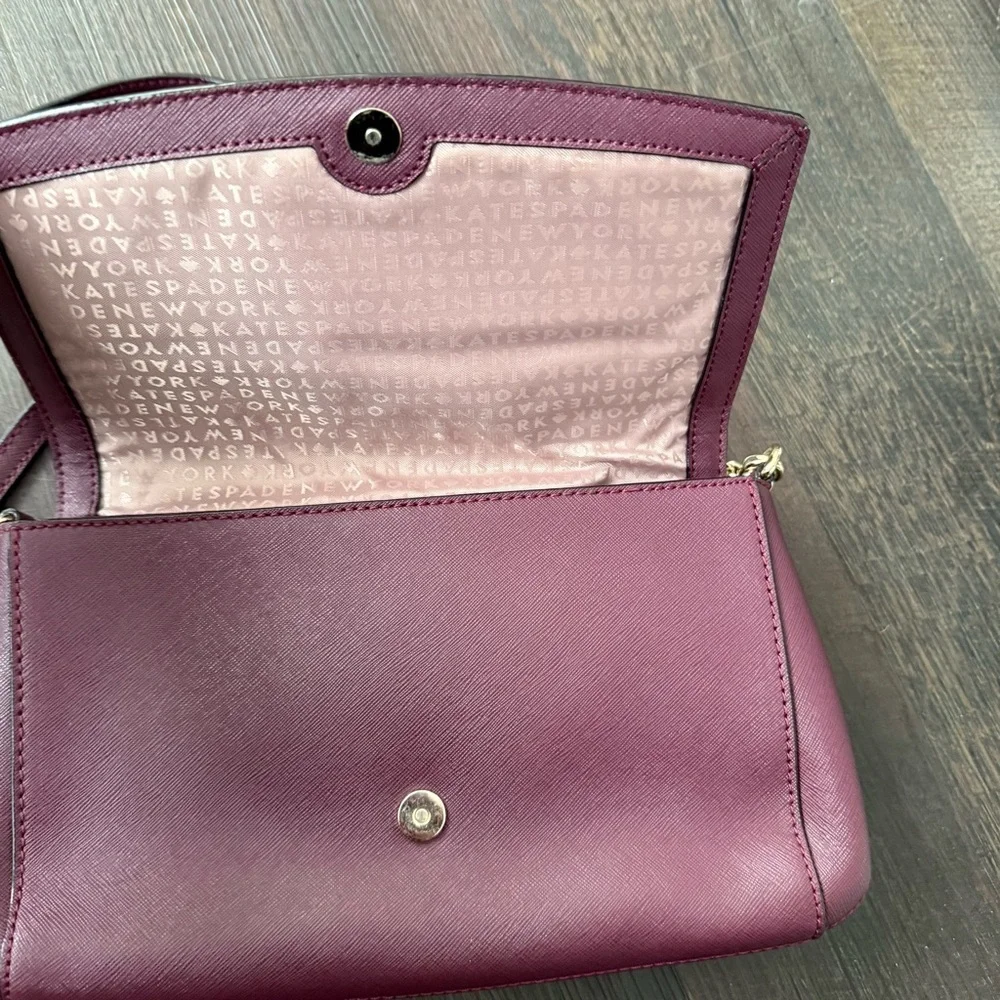NWOT Elegant Burgundy Plum Shoulder Crossbody Bag handbag Size M